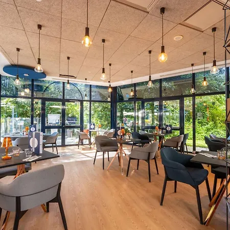 Novotel Centre Hotel La Rochelle (Charente-Maritime)