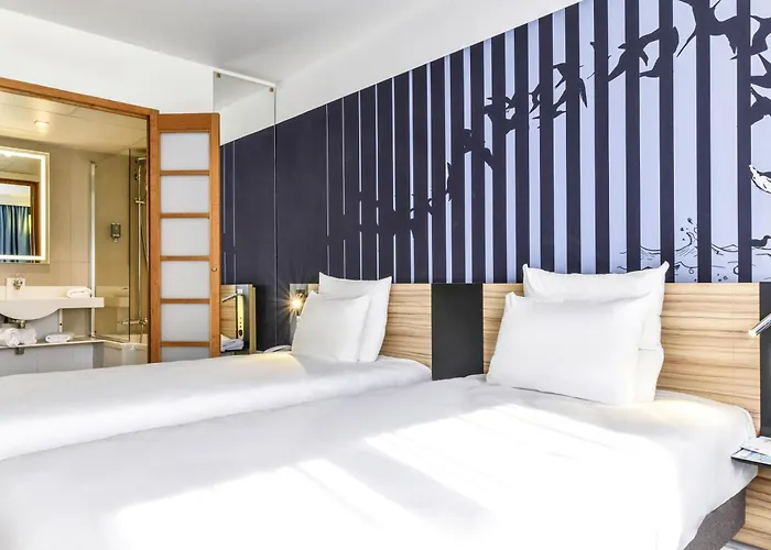 Novotel Centre Hotel