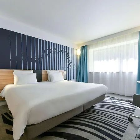 Novotel La Rochelle Centre Hotel