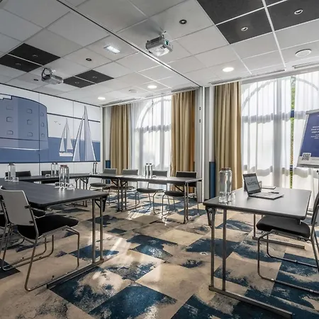 Novotel Centre 4* Ла-Рошель