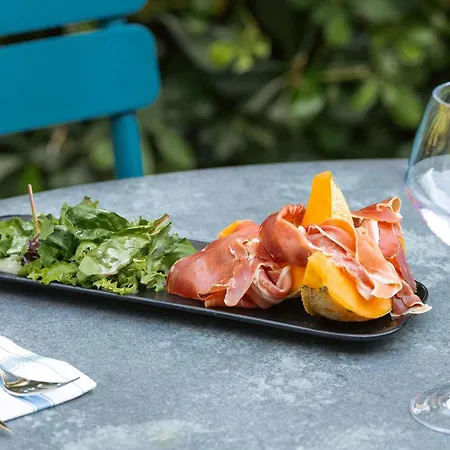 Novotel Centre Ла-Рошель