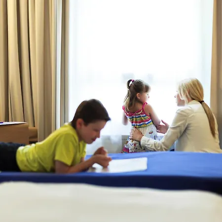 Novotel Centre 4* לה רושל