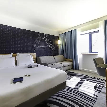 Novotel Centre 4*