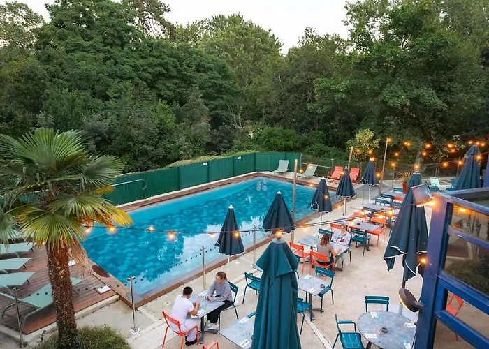 Novotel Centre Hotel 4*